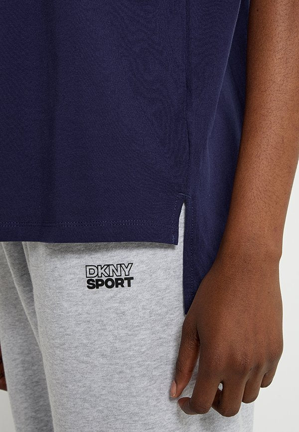 DKNY Sport