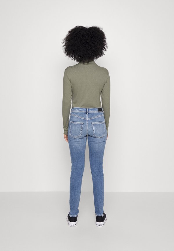 Vero Moda Petite VMLUX SLIM DESTROY