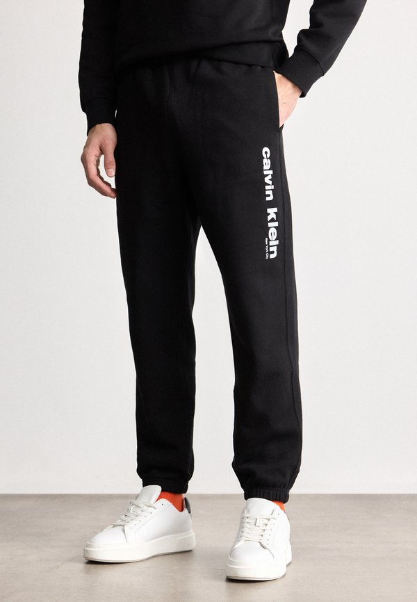 Calvin Klein RETRO GRAPHIC
