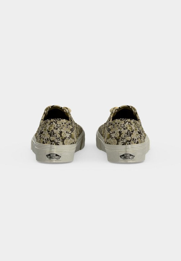 Vans AUTHENTIC