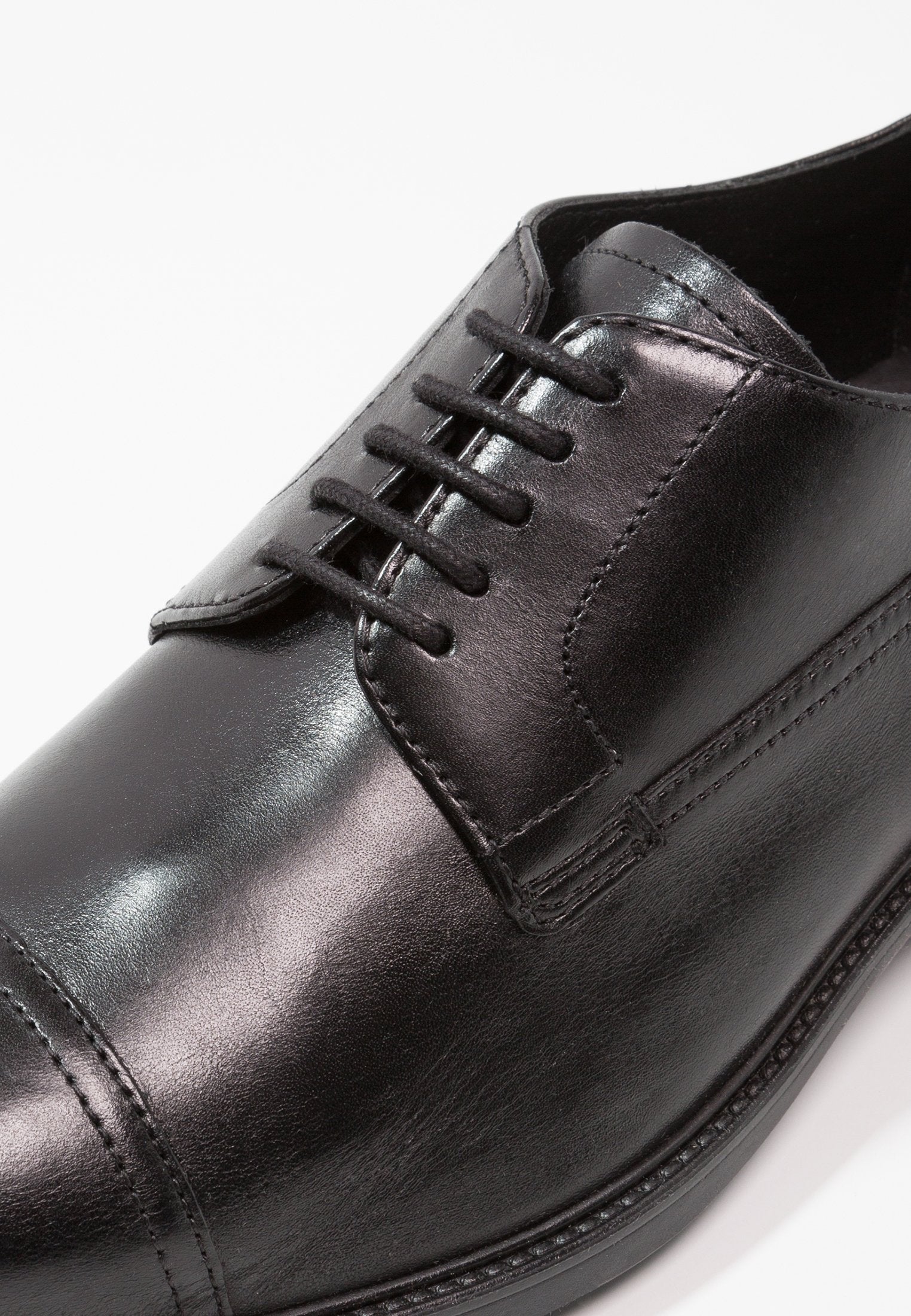 Geox UOMO CARNABY