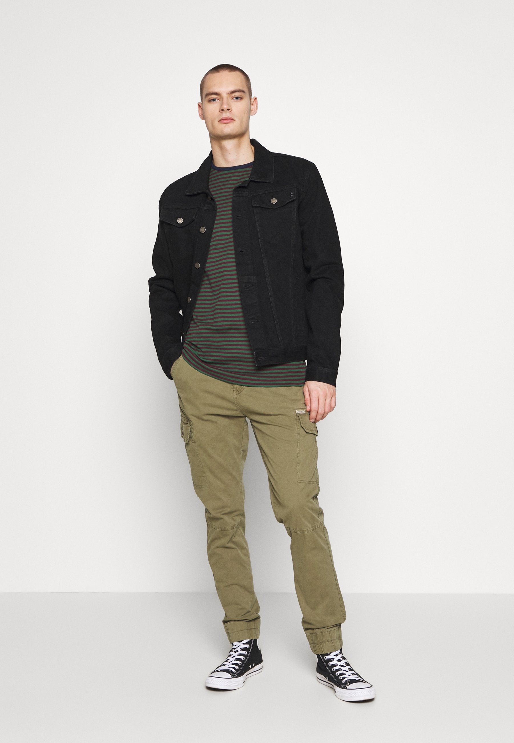 BHNAN REGULAR FIT SLIM LEG Media 2