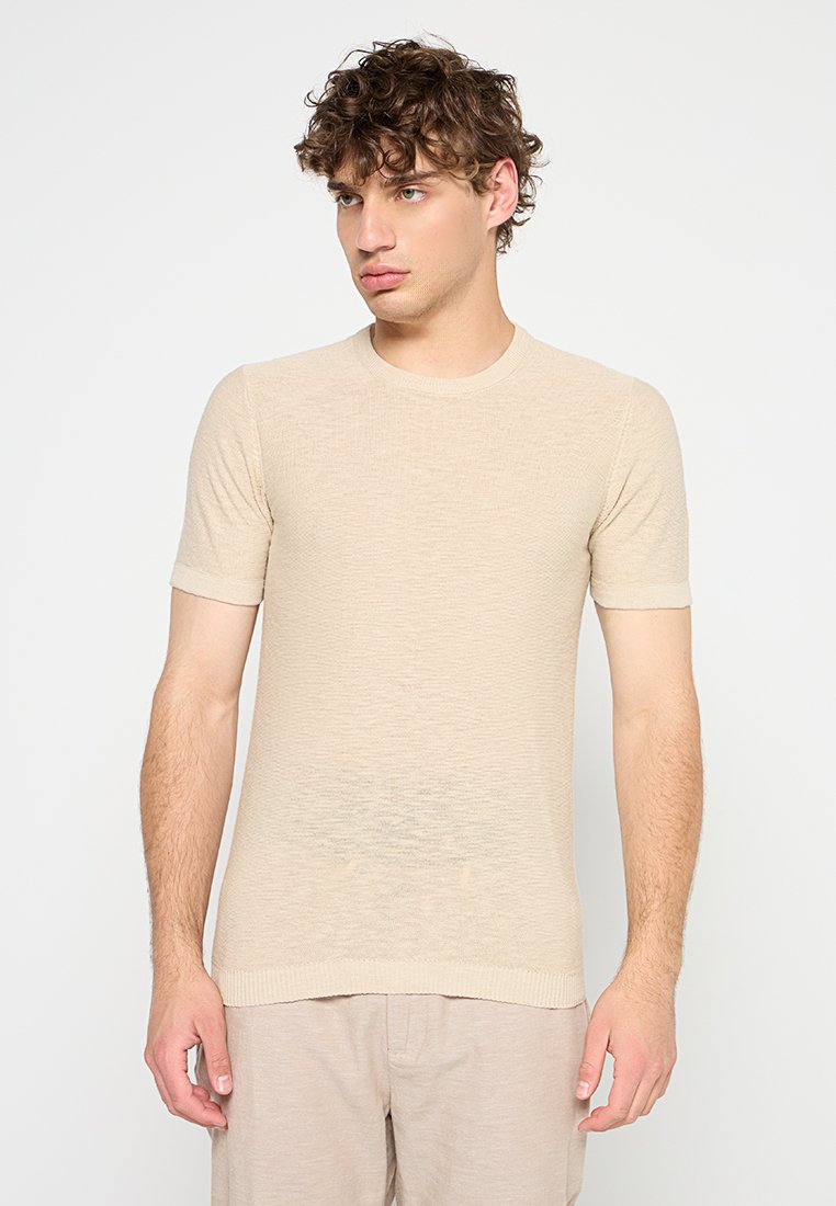 NO EXCESS Strickpullover Media 1