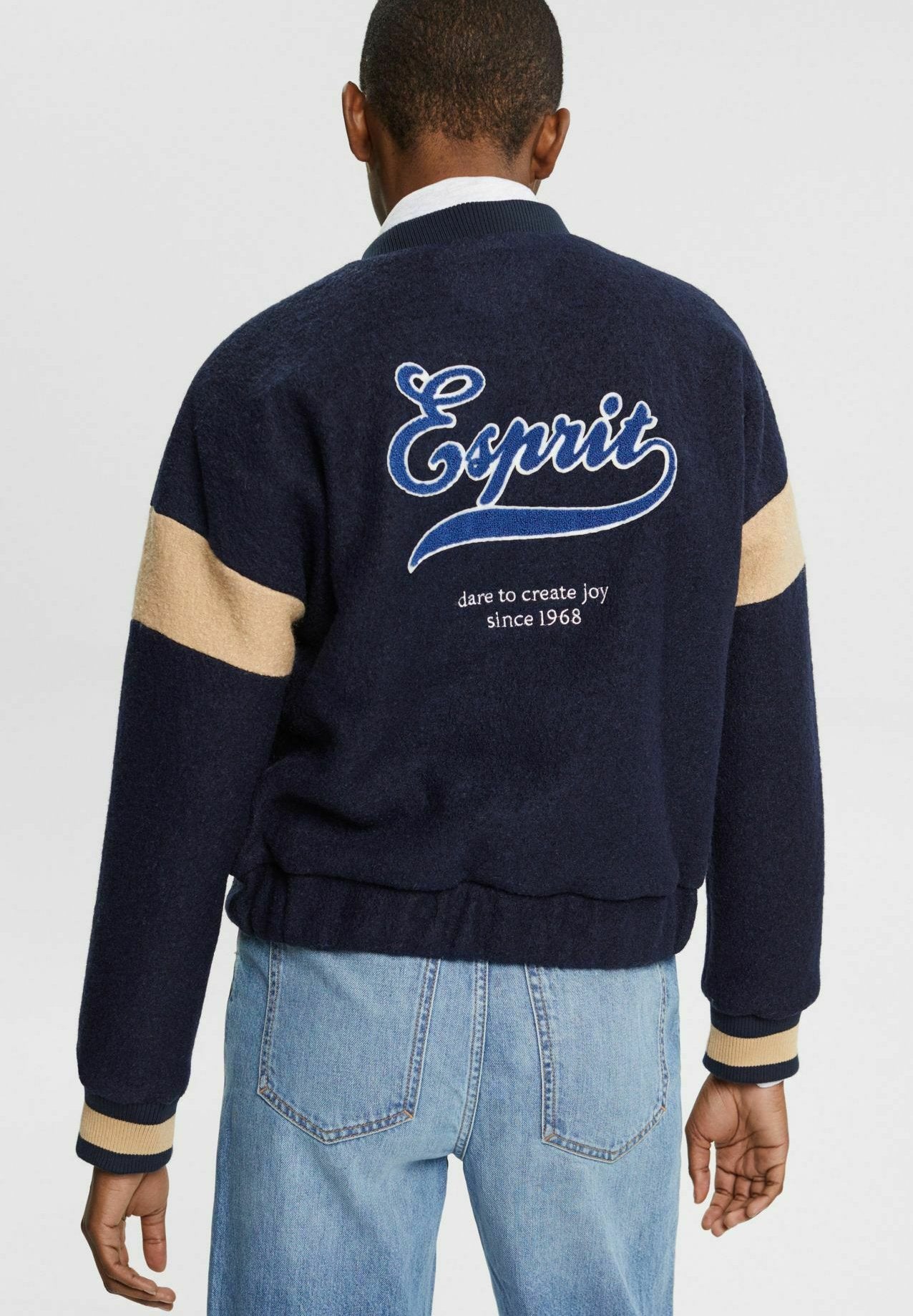 Esprit Übergangsjacke Media 4