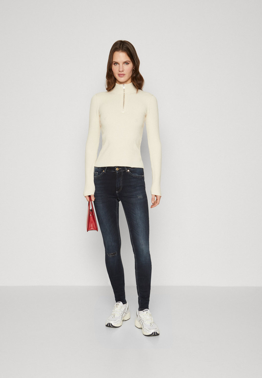 ONLBLUSH MID WAIST Media 2