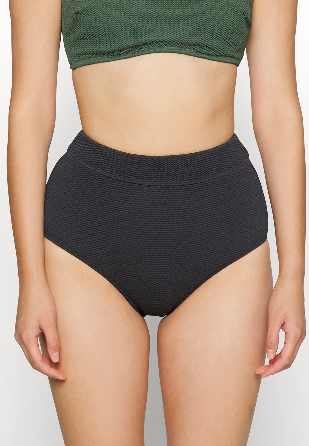 SEA DIVE HIGH WAISTED PANT Media 3