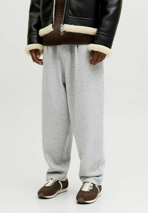 Jack & Jones JPSTEVAN BRADLEY SWEAT PANTS - Tracksuit bottoms - light grey melange