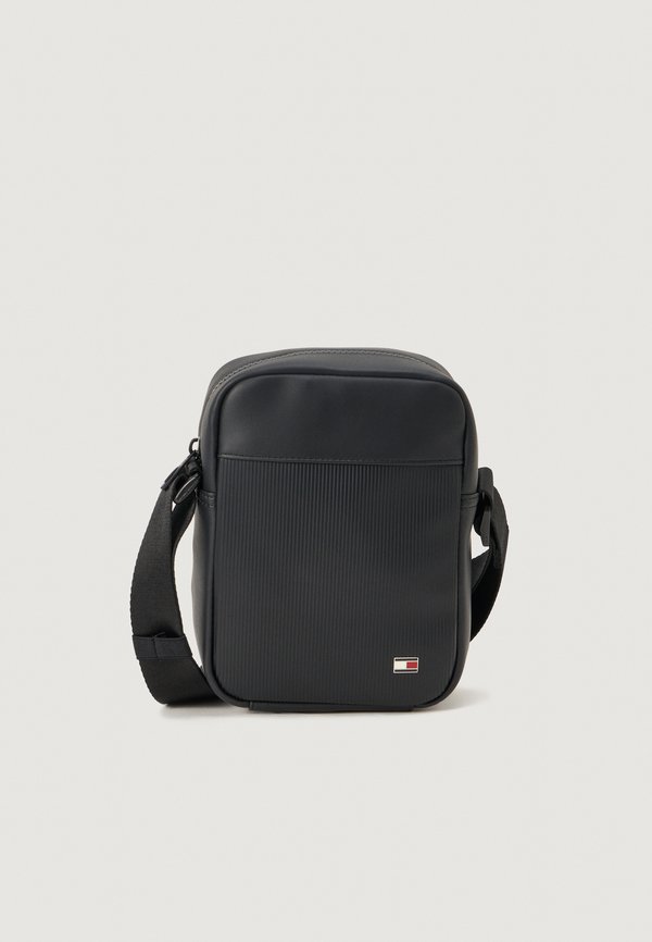 Tommy Hilfiger HILFIGER FLAG RIBBED CROSSBODY REPORTER BAG - Cross body bag - black