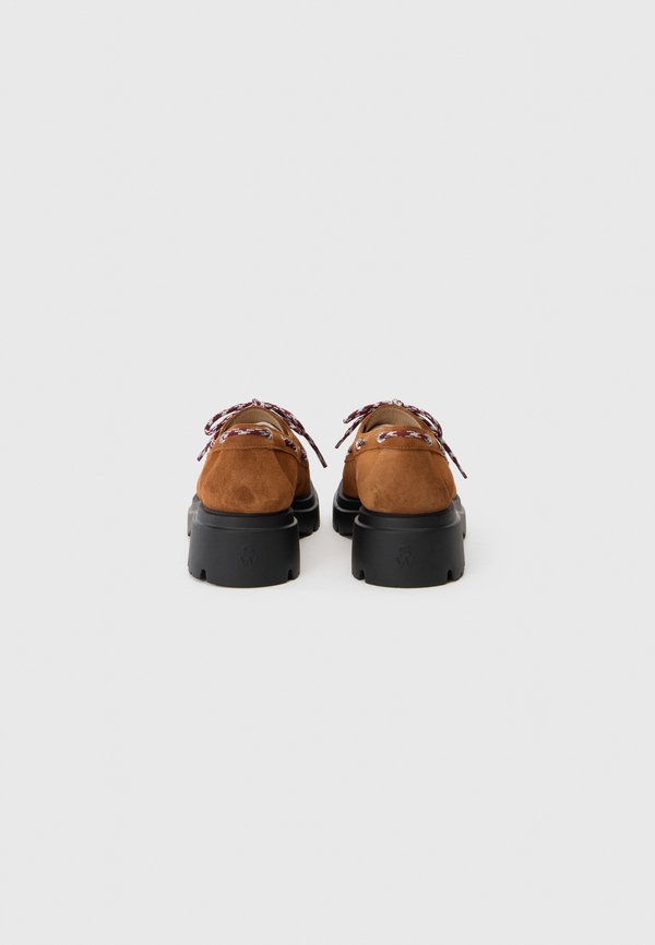 Stuart Weitzman