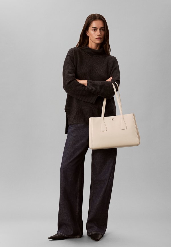 Calvin Klein CK MEDIUM WORK TOTE - Handbag - light hay
