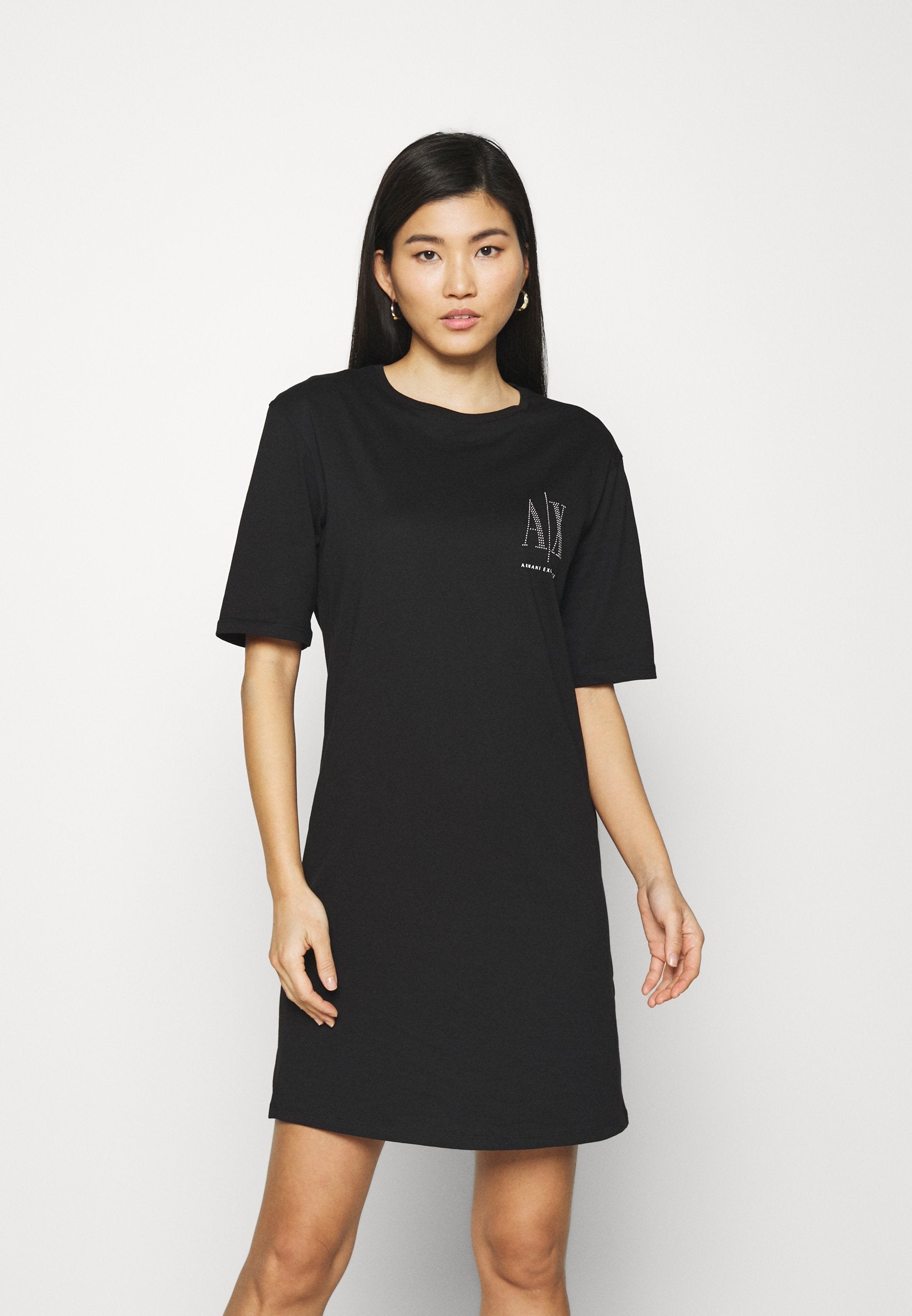 VESTITO Media 3