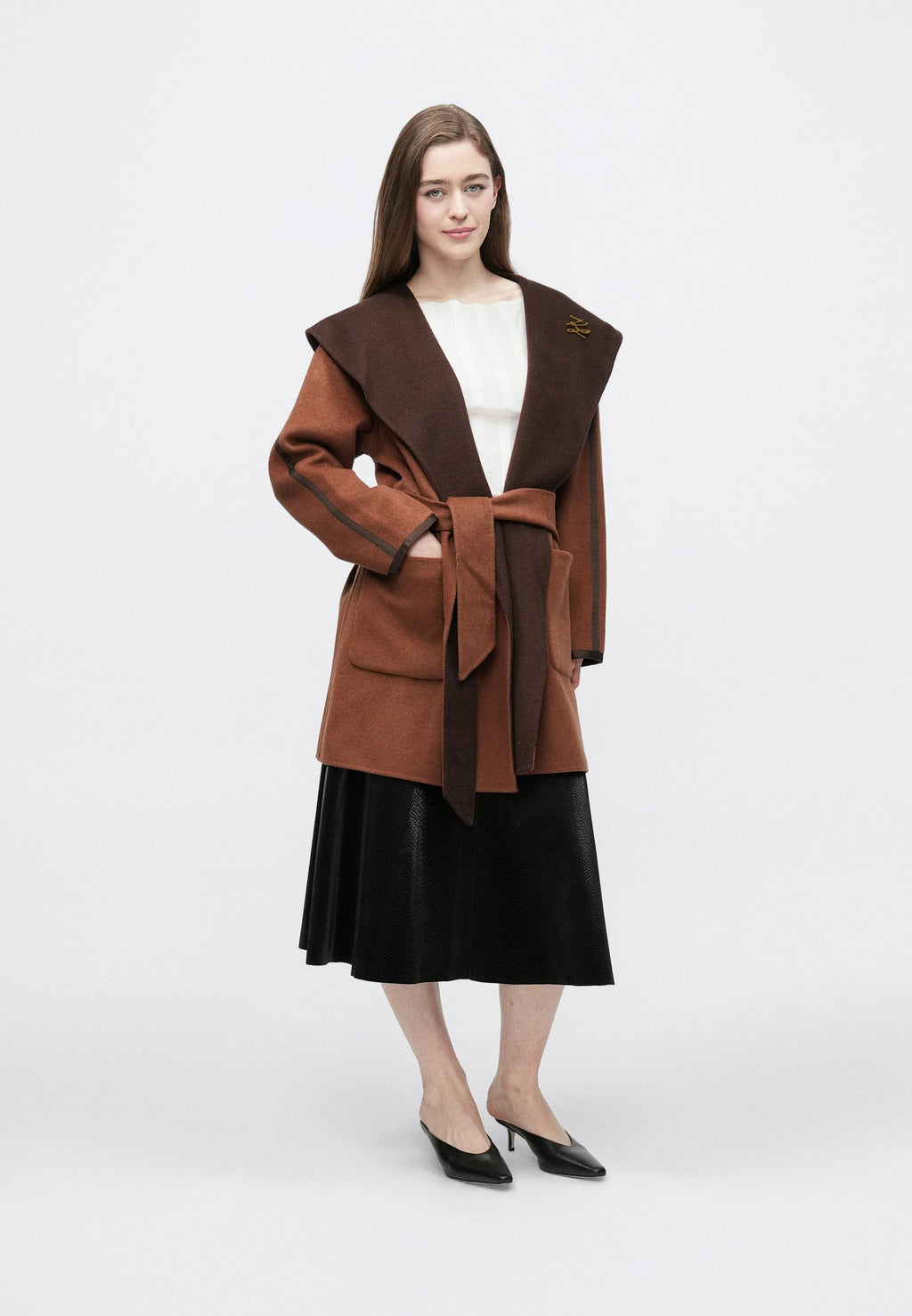REVERSIBLE SOFT COAT Media 2
