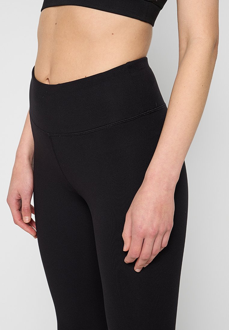 DKNY Sport CITY SCAPE