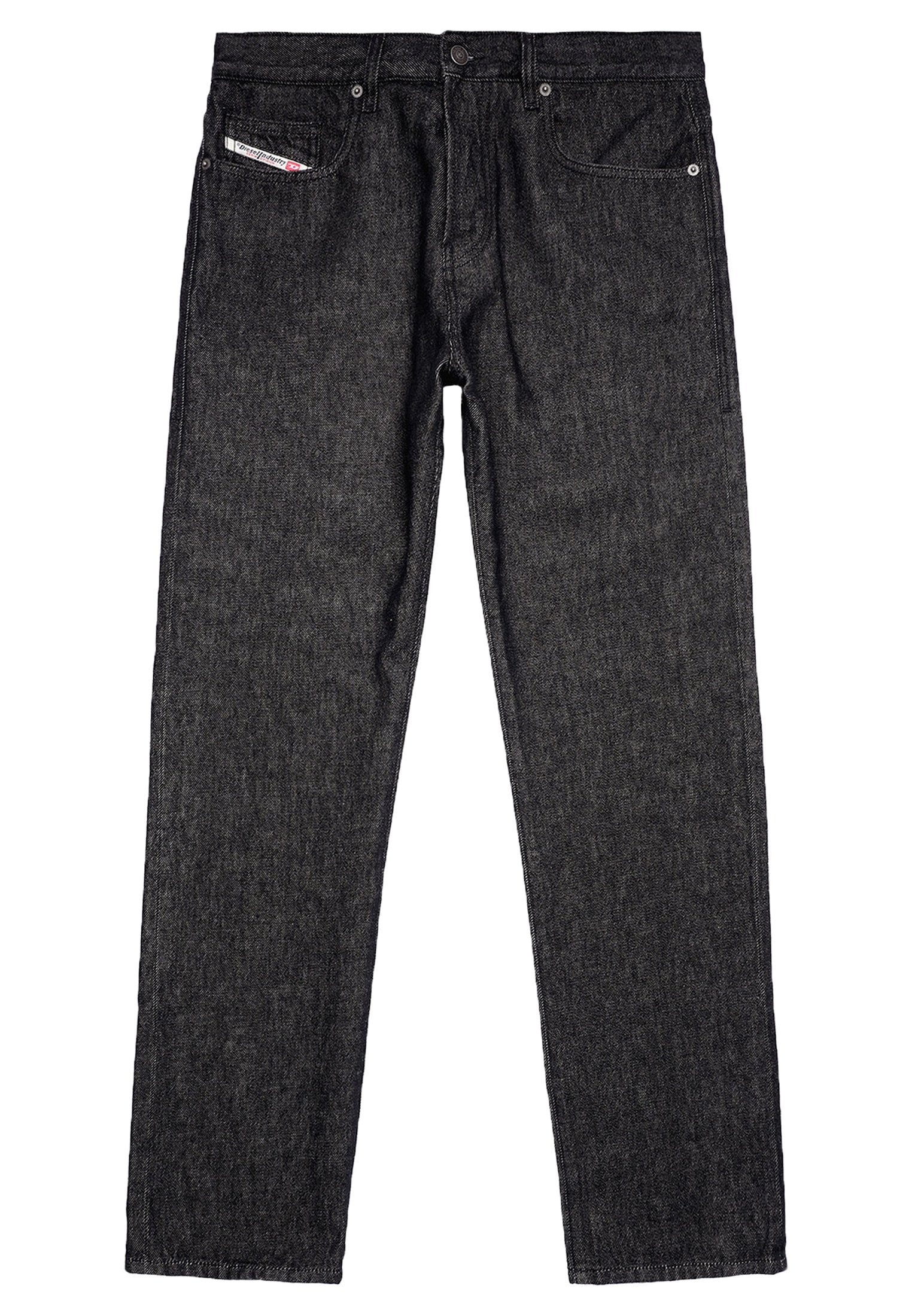 Schwarze Denim-Jeans mit geradem Bein, ausgestattet mit einem Reißverschluss, Fronttaschen und einem kleinen Markenetikett an der Vorderseite der Tasche.