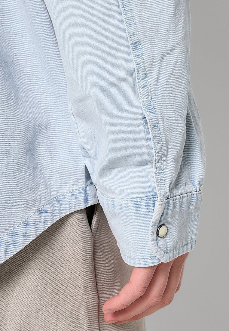 LOOSE FIT Media 6