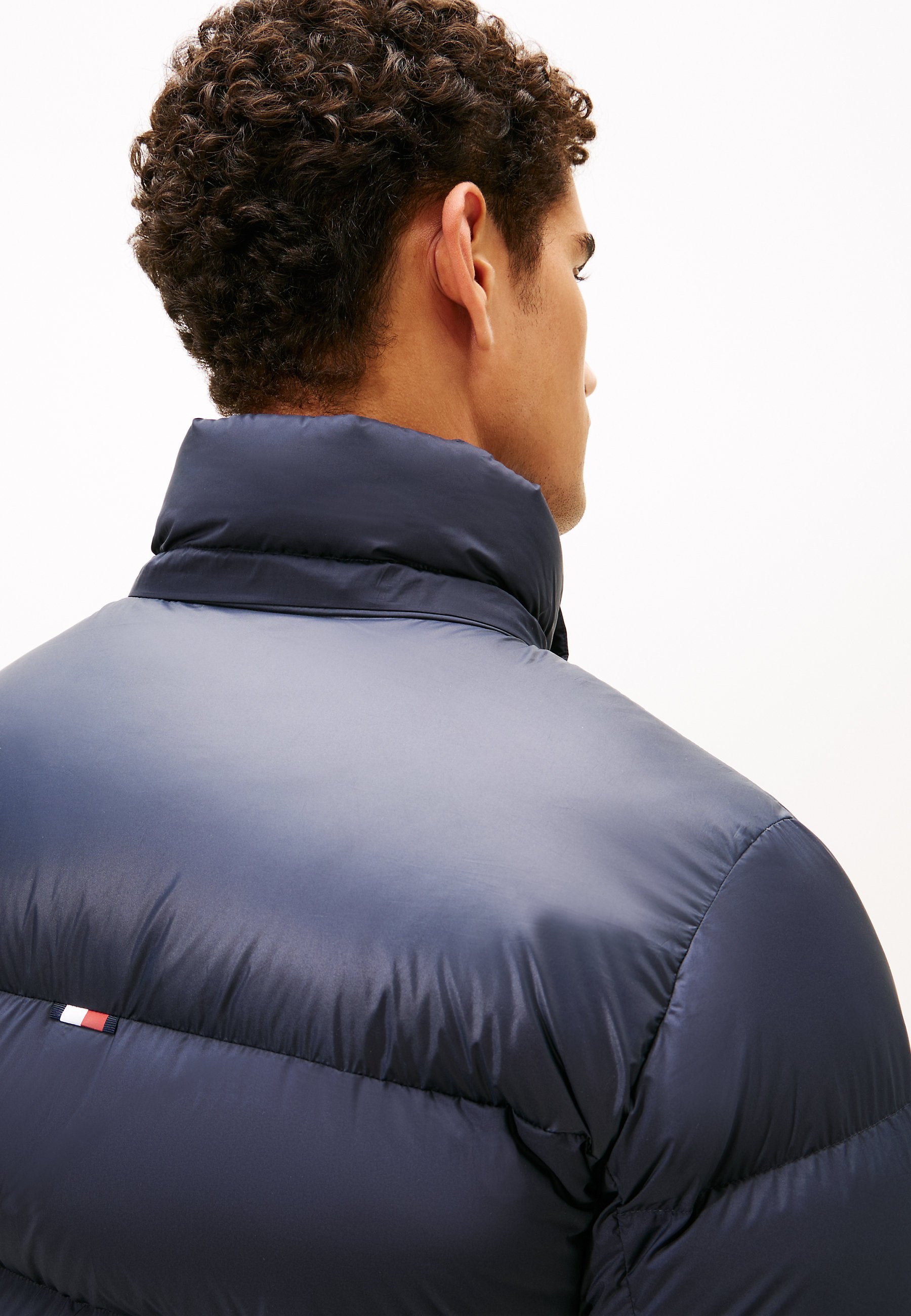 HOODED PUFFER Media 6