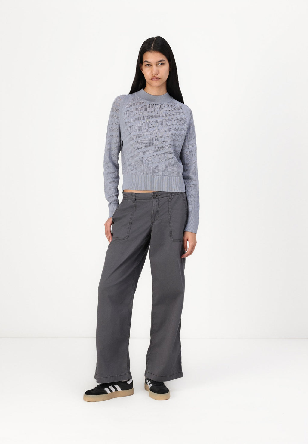 Hollister Co. Low-Rise Poplin Super Baggy Pants