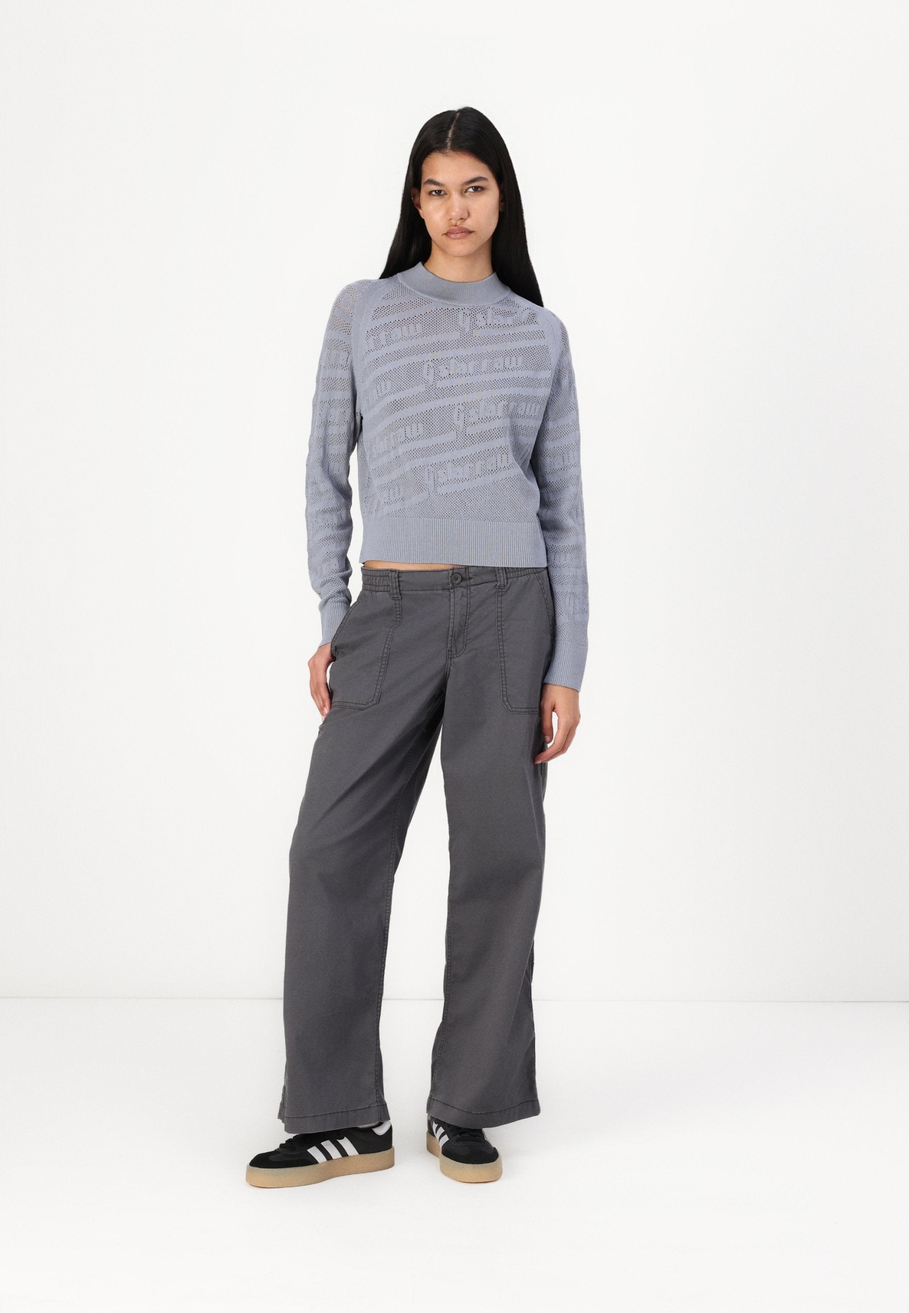 Hollister Co. Low-Rise Poplin Super Baggy Pants