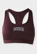 Dunkles bordeauxfarbenes Nike-Sport-BH mit Racerback-Design und weiß umrandetem "NIKE"-Text, der in der Mitte auf der Vorderseite platziert ist.
