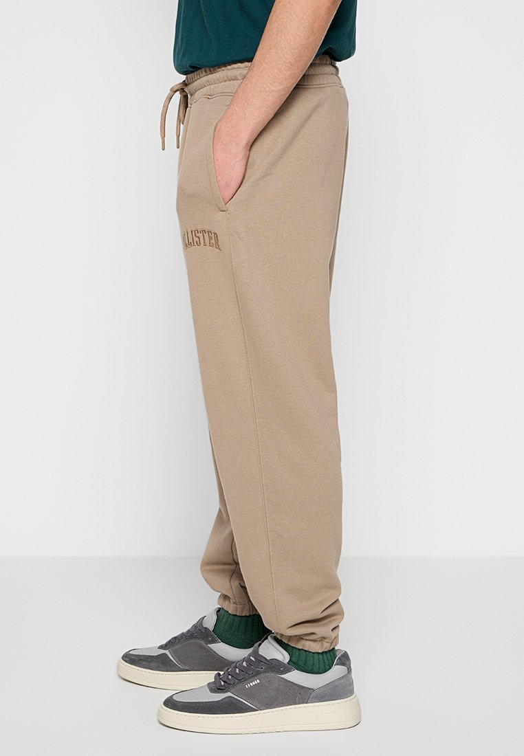 Hollister Co. LOOSE FIT