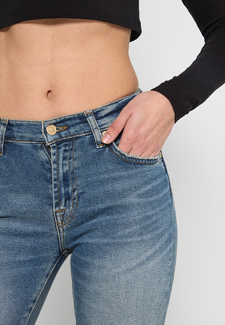 7 for all mankind