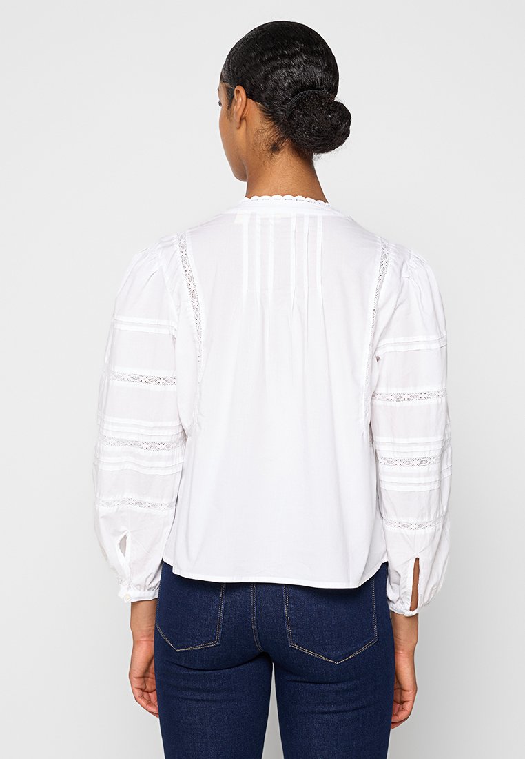 Levi's® MANDY