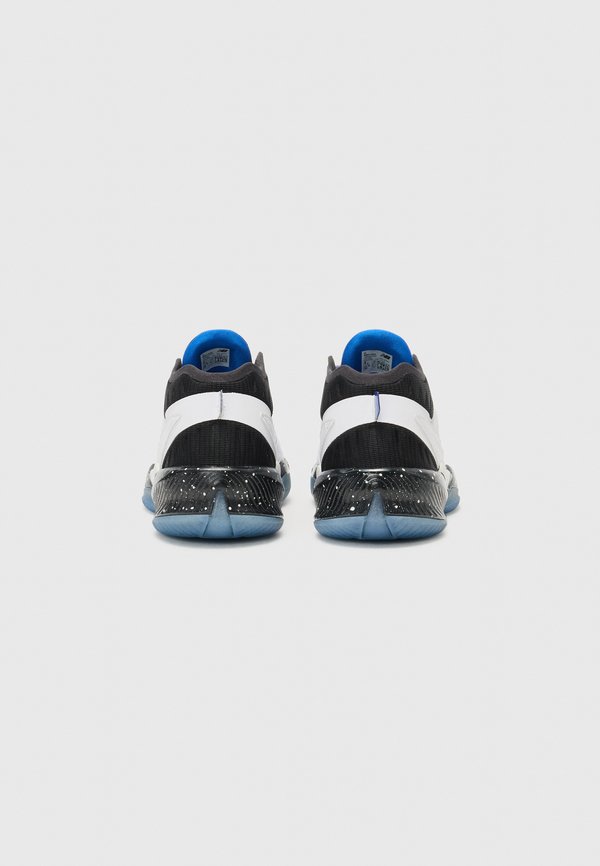 New Balance KAWHI 3