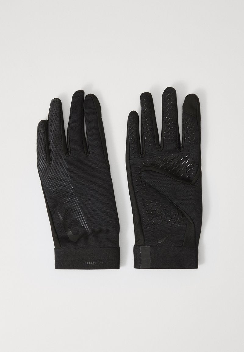 Schwarze Sporthandschuhe aus strukturiertem Stoff, mit passgenauer Form, Silikonelementen für besseren Grip und einem nahtlosen Handgelenksbund.