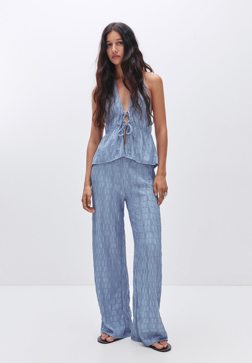 PULL&BEAR TEXTURED BELL BOTTOM