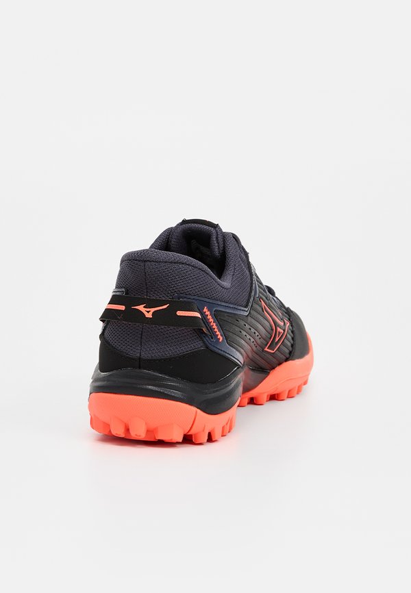 Mizuno WAVE LYNX 2