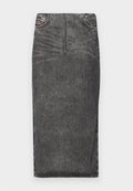Grauer Denim-Midi-Rock mit vertikalen Nadelstreifen, hoher Taillenbund, Fünf-Taschen-Design und einem sauberen Saum.