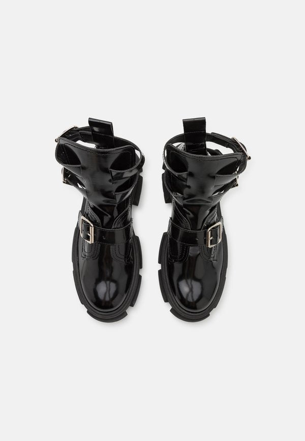Steve Madden TIED UP