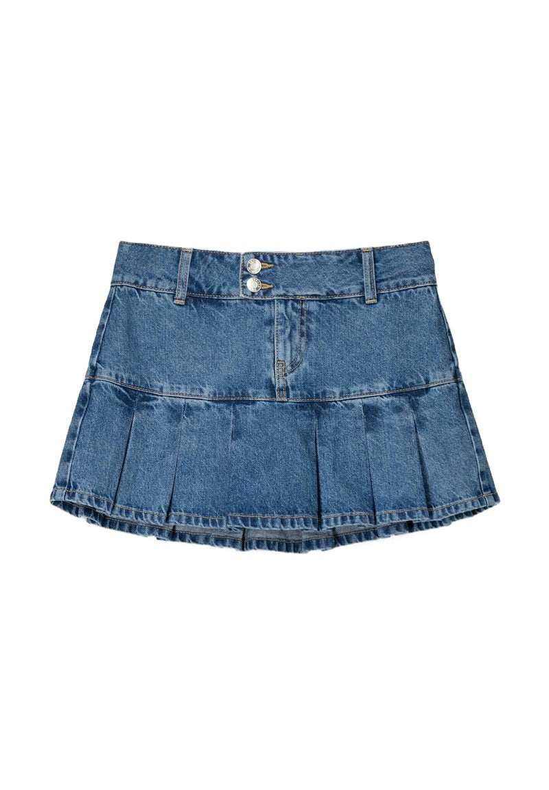 WITH BOX PLEATS Media 1