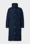 CREST COAT Media 1
