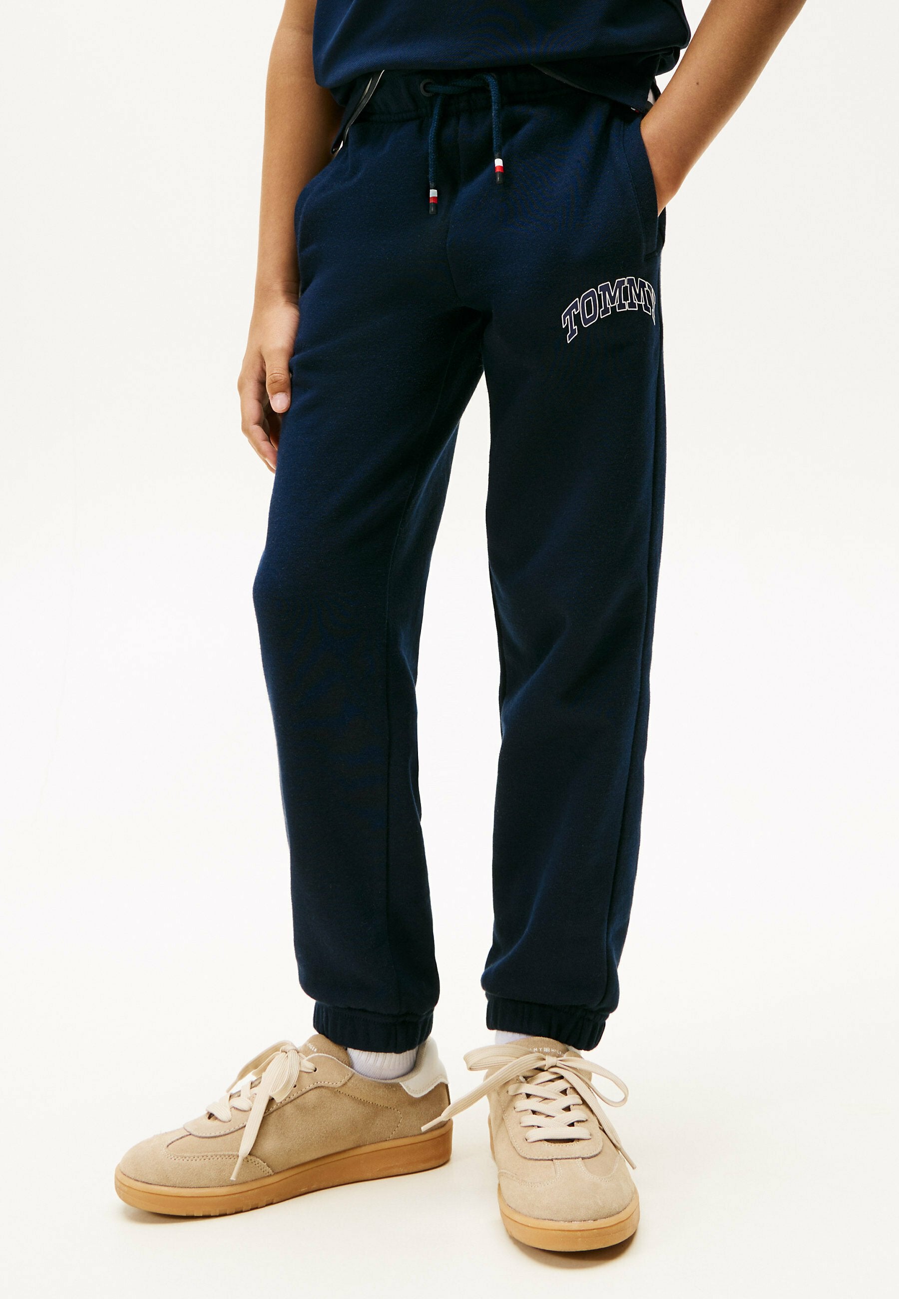 VARSITY LOGO PRINT  Media 3