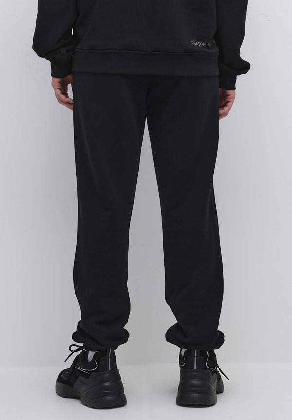 Lounge Nine QONDRADLN UNISEX