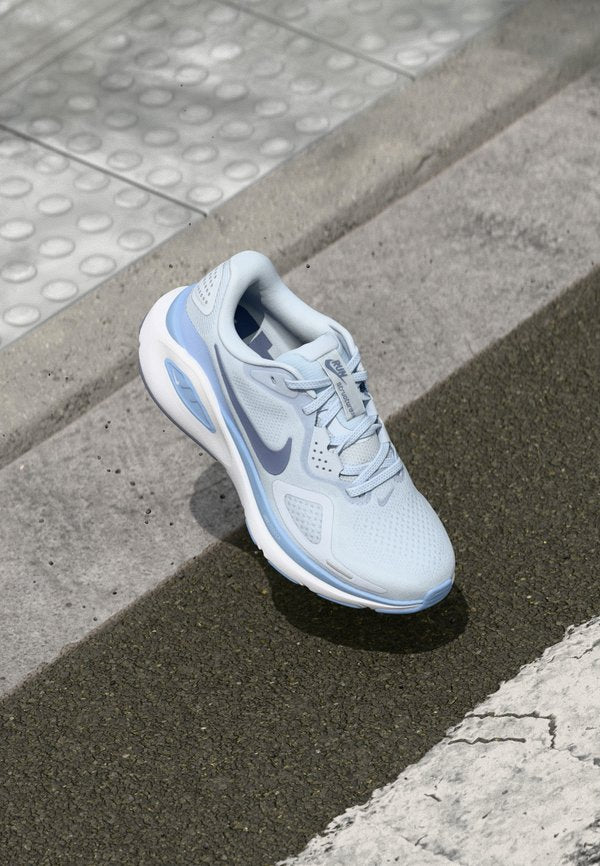 Nike Performance STRUCTURE 26 - Road running shoes - football grey/world indigo/aluminum/white