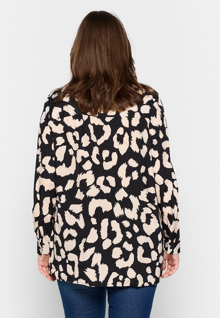 ONLY Carmakoma Hemdbluse Media 2