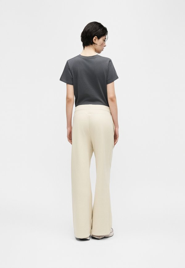 The North Face ESSENTIAL LIGHT WIDE LEG PANT