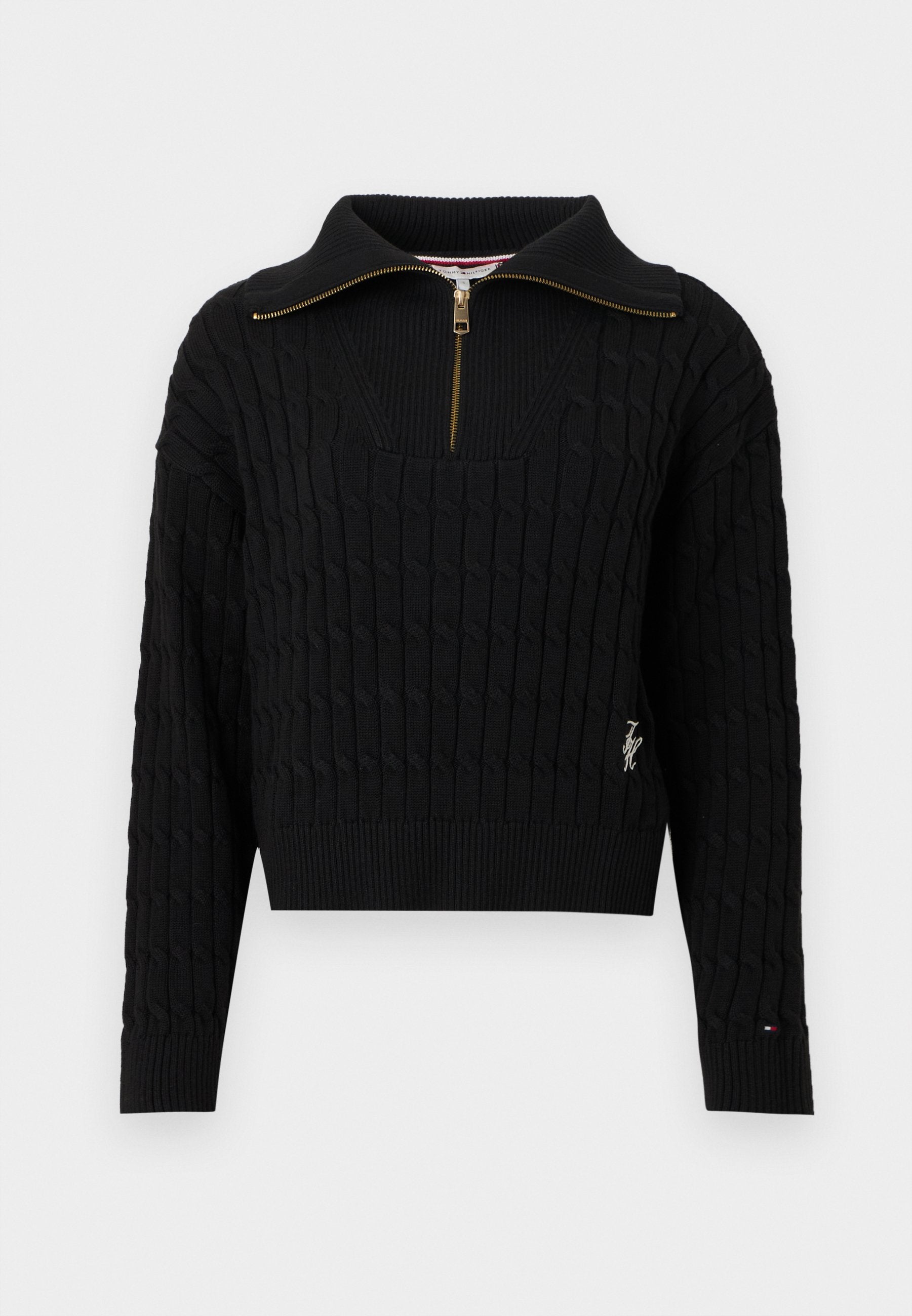 RELAXED CABLE KNIT HALF-ZIP JUMPER Media 1