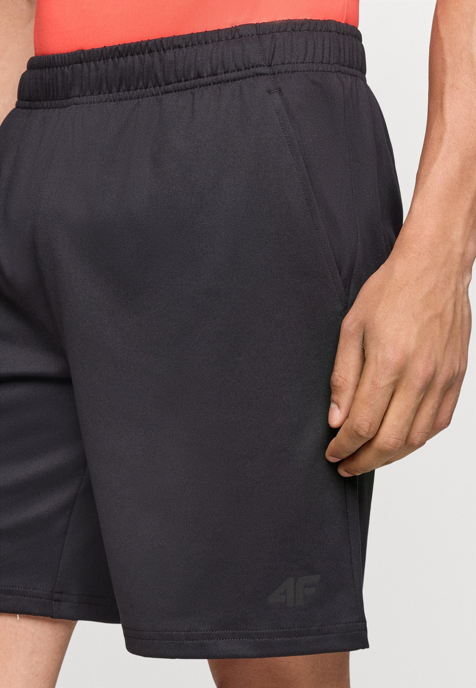4F SHORTS FNK