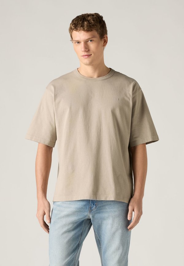 Levi's® LOOSE TEE - Print T-shirt - vintage khaki