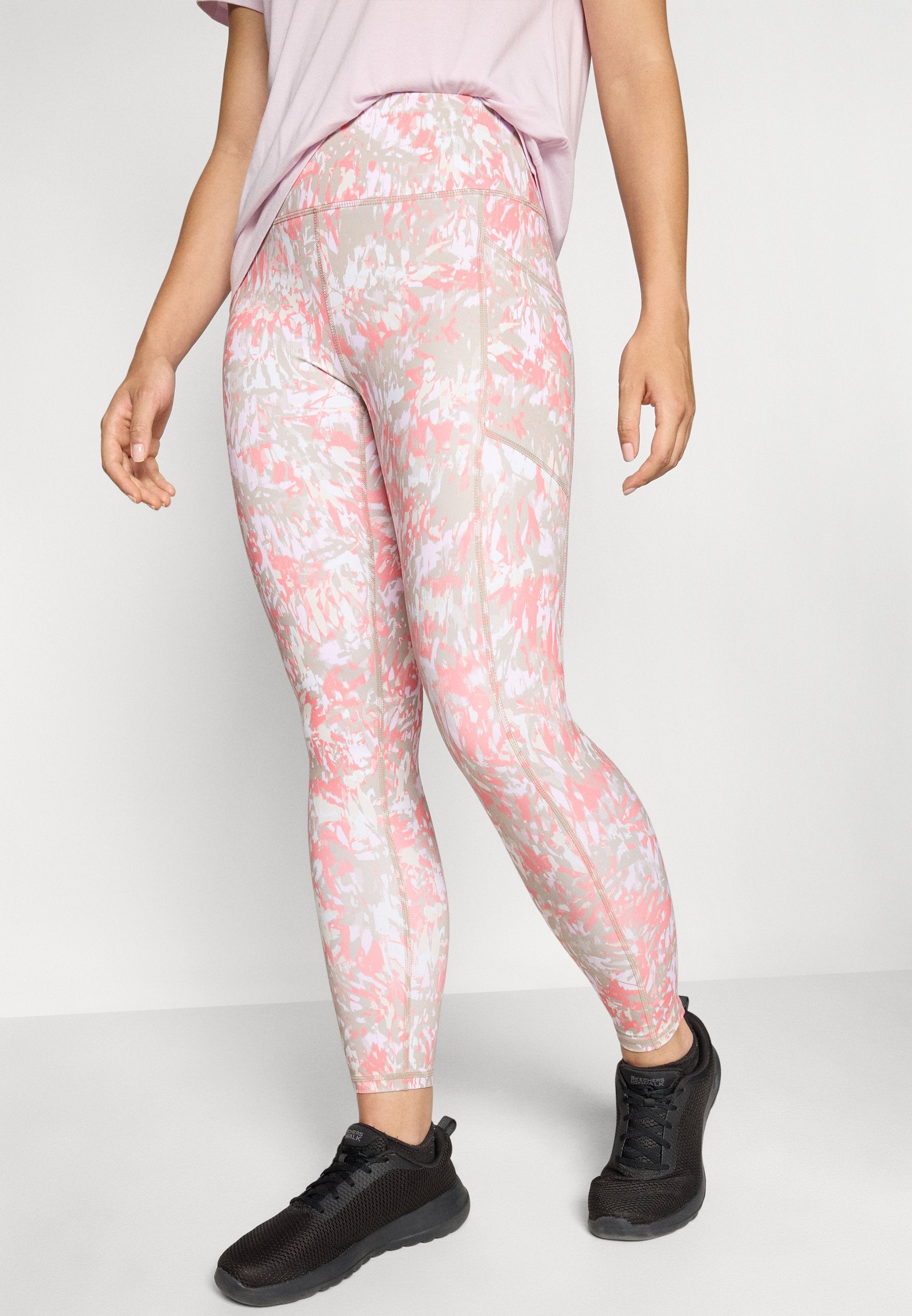 DKNY Sport