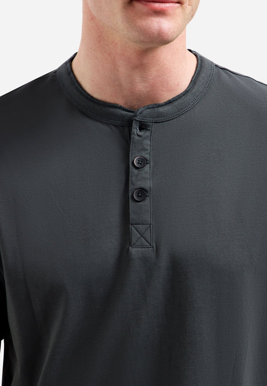 WITH BUTTON CLOSURE Media 6
