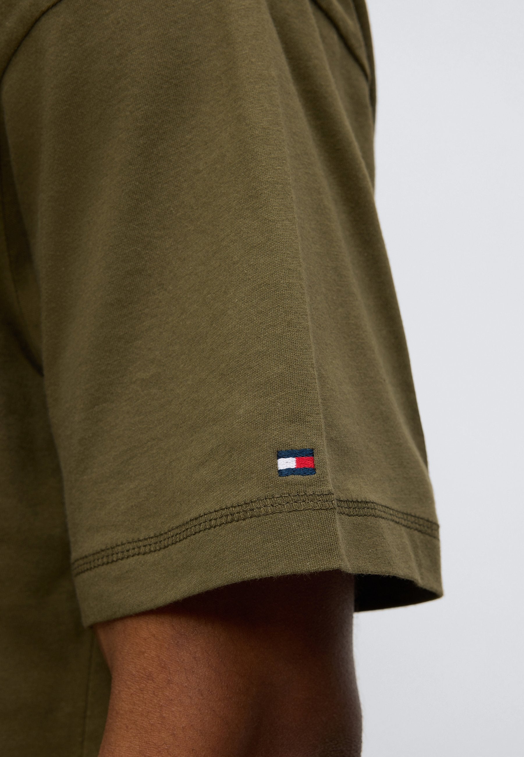 ORIGINAL LOGO TEE Media 8
