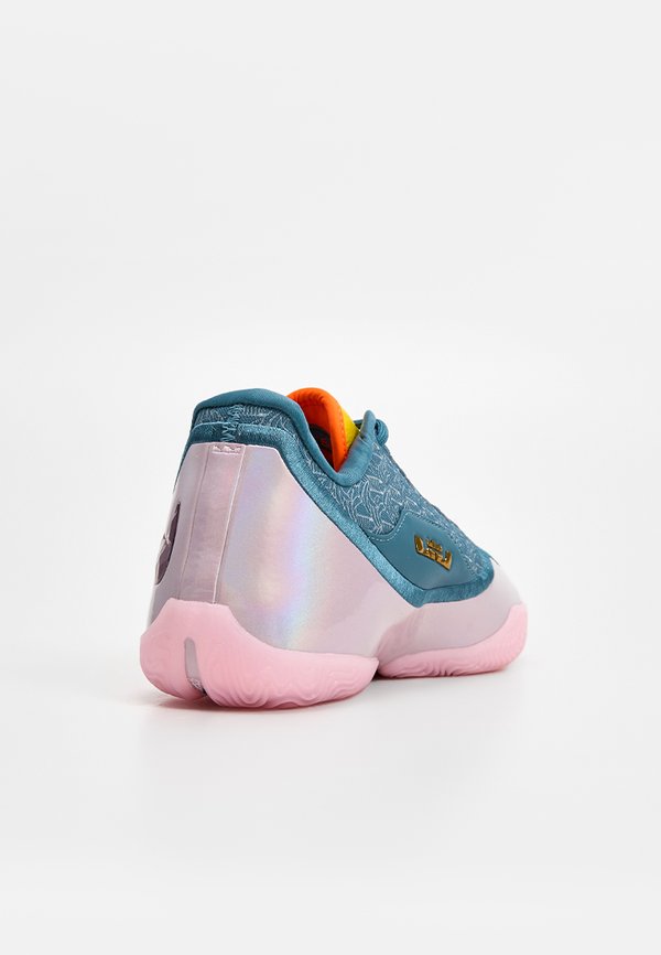 Nike Performance LEBRON XXIII