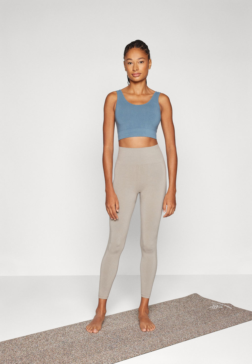 Yogasearcher HADU