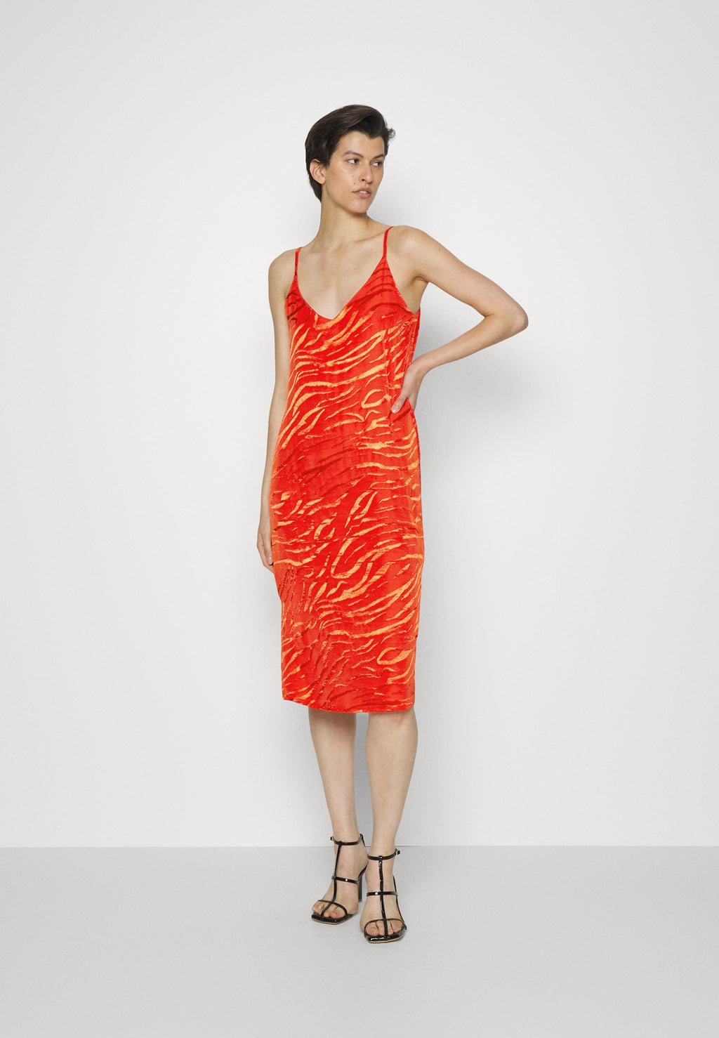 ONLBELLA SLIP DRESS Media 3