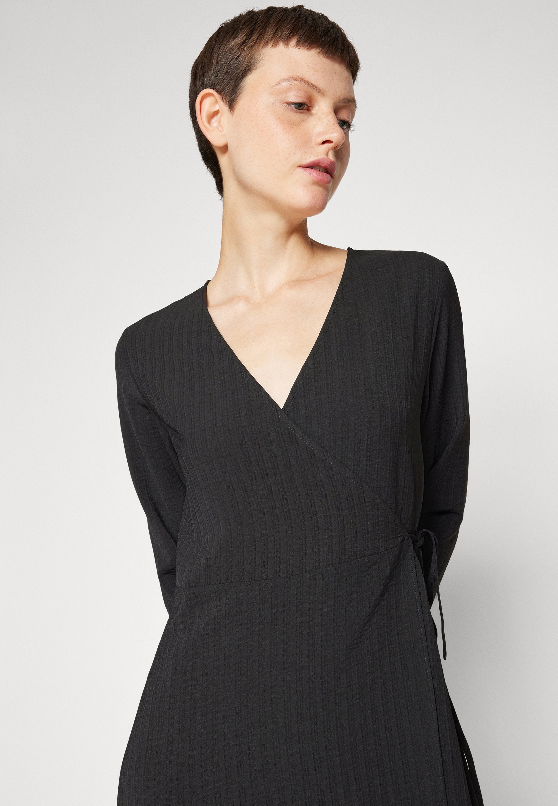 VILA VILOVIE NEW WRAP MIDI DRESS