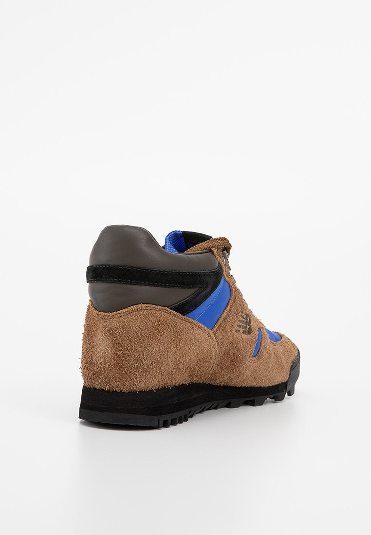 New Balance RAINIER